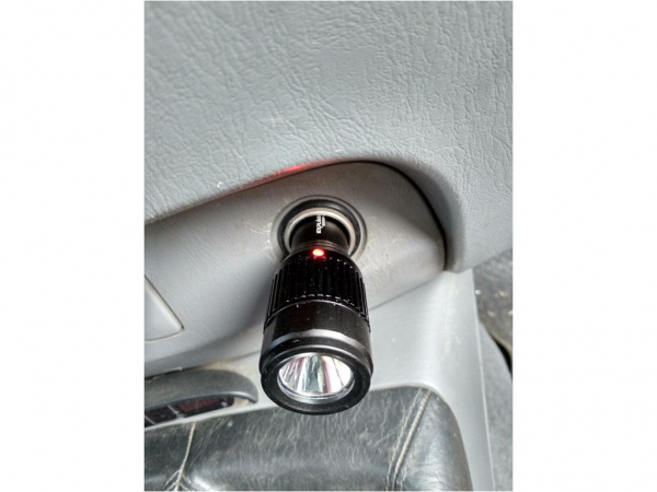LINTERNA EXPLORER 4103 REC ENCEND AUTO - 70009 - EXPLORER