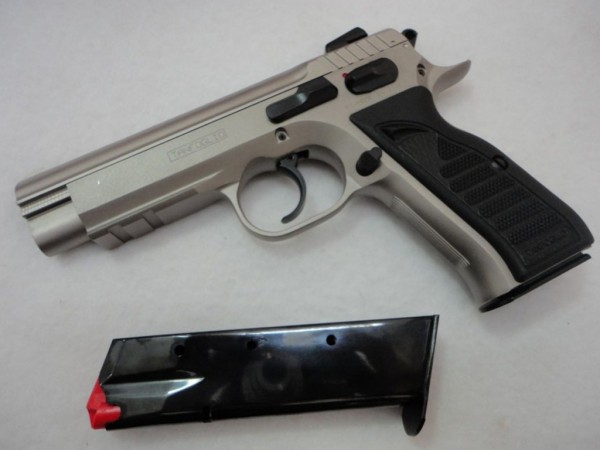 TANFOGLIO C. 40 COMBAT NIQUELADA - 389 - TANFOGLIO