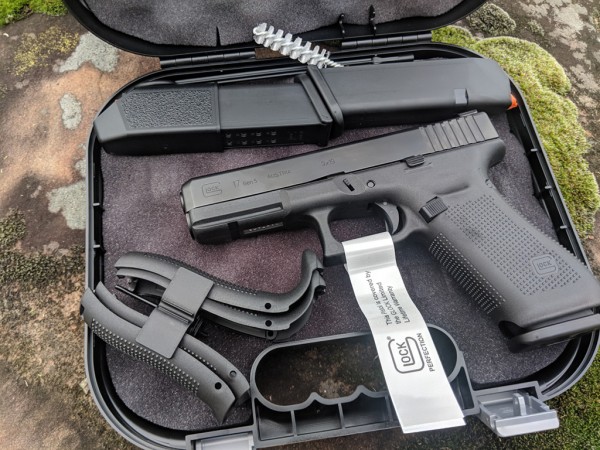 GLOCK C. 9 MM M. 17 GEN 5 - 13851709 - GLOCK